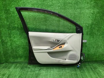 ДВЕРЬ НА TOYOTA PREMIO ZRT260