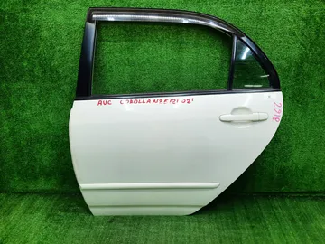 ДВЕРЬ НА TOYOTA COROLLA NZE121