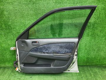 ДВЕРЬ НА TOYOTA CARINA AT212