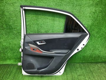 ДВЕРЬ НА TOYOTA ALLION ZRT260