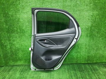 ДВЕРЬ НА TOYOTA YARIS MXPH15