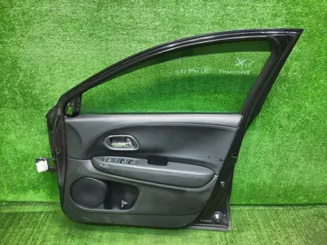 ДВЕРЬ НА HONDA VEZEL RU4