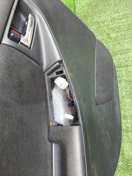 ДВЕРЬ НА TOYOTA COROLLA NZE121