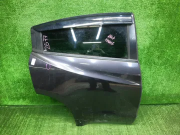 ДВЕРЬ НА HONDA VEZEL RU4