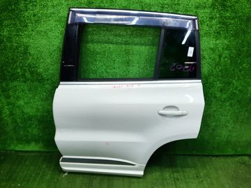 ДВЕРЬ НА VOLKSWAGEN TIGUAN 5N2