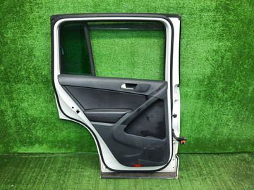 ДВЕРЬ НА VOLKSWAGEN TIGUAN 5N2
