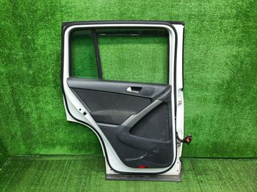 ДВЕРЬ НА VOLKSWAGEN TIGUAN 5N1