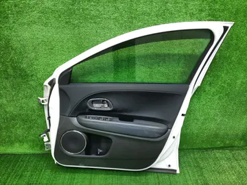 ДВЕРЬ НА HONDA VEZEL RU3