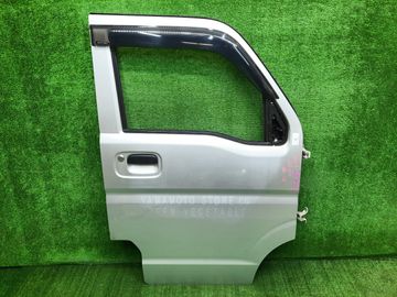 ДВЕРЬ НА NISSAN NV100 CLIPPER DR17V