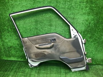 ДВЕРЬ НА MAZDA BONGO BRAWNY SKE6V