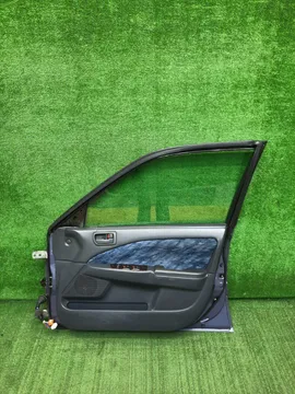 ДВЕРЬ НА TOYOTA CARINA ST215