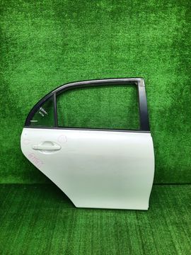 ДВЕРЬ НА TOYOTA COROLLA  AXIO NZE141