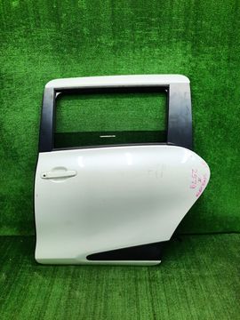 ДВЕРЬ НА TOYOTA SIENTA NSP170G