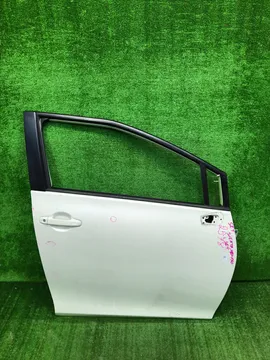 ДВЕРЬ НА TOYOTA SIENTA NSP170G