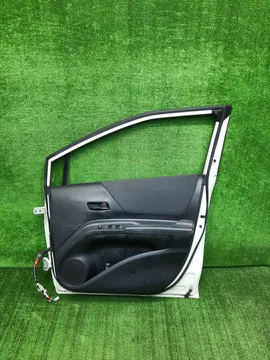 ДВЕРЬ НА TOYOTA SIENTA NSP170G