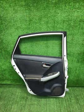 ДВЕРЬ НА TOYOTA PRIUS ZVW30