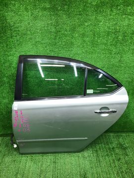 ДВЕРЬ НА TOYOTA PREMIO ZZT240