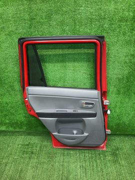 ДВЕРЬ НА MAZDA DEMIO DY3W