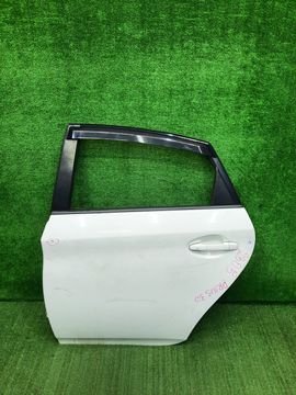 ДВЕРЬ НА TOYOTA PRIUS ZVW30