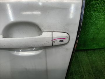 ДВЕРЬ НА TOYOTA COROLLA FIELDER NZE121G