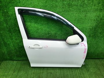 ДВЕРЬ НА MAZDA DEMIO DY3W