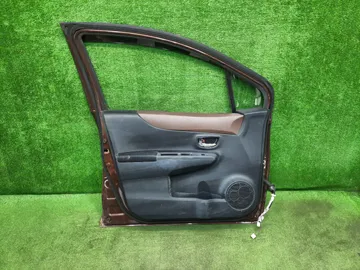 ДВЕРЬ НА TOYOTA VITZ NSP130
