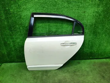 ДВЕРЬ НА HONDA CIVIC FD1