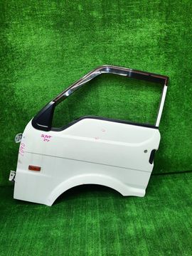 ДВЕРЬ НА MAZDA BONGO SLP2V