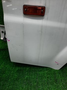 ДВЕРЬ НА MAZDA BONGO SLP2V