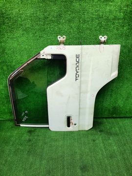 ДВЕРЬ НА TOYOTA TOYOACE YY121