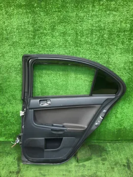 ДВЕРЬ НА MITSUBISHI GALANT FORTIS CY4A