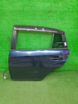 ДВЕРЬ НА SUBARU IMPREZA GP3