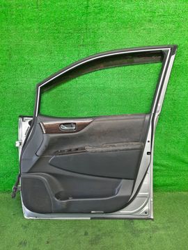 ДВЕРЬ НА NISSAN ELGRAND E52