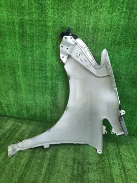 КРЫЛО НА TOYOTA PRIUS ALPHA ZVW41W