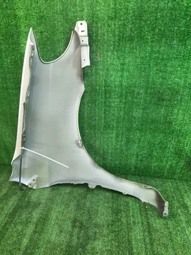 КРЫЛО НА TOYOTA PLATZ NCP12