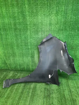 КРЫЛО НА NISSAN NV200 M20