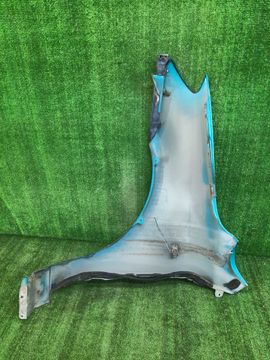 КРЫЛО НА MAZDA DEMIO DY3W