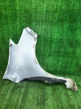 КРЫЛО НА TOYOTA VITZ KSP130