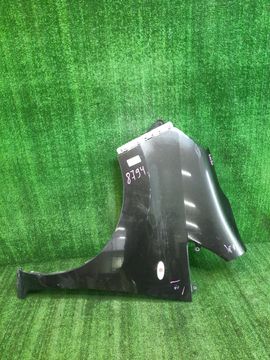 КРЫЛО НА NISSAN NV200 M20