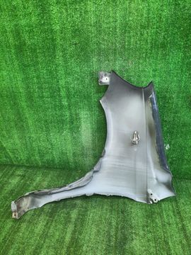 КРЫЛО НА TOYOTA VITZ SCP10