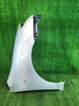 КРЫЛО НА TOYOTA COROLLA RUNX ZZE123