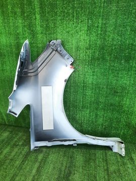 КРЫЛО НА NISSAN SERENA C26