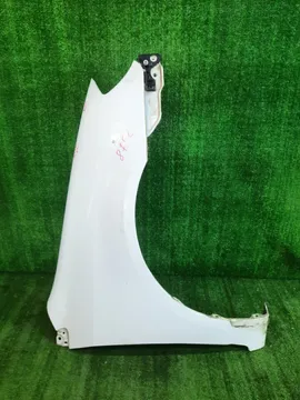 КРЫЛО НА TOYOTA COROLLA NZE121