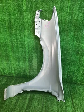 КРЫЛО НА NISSAN SUNNY FB15