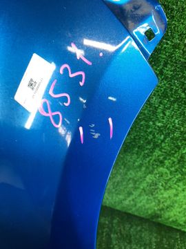 КРЫЛО НА TOYOTA AQUA NHP10