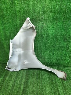 КРЫЛО НА NISSAN NOTE E11