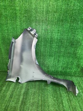 КРЫЛО НА TOYOTA AQUA NHP10