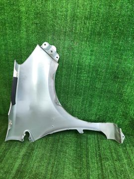 КРЫЛО НА TOYOTA AQUA NHP10