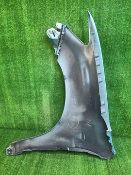 КРЫЛО НА MITSUBISHI RVR GA3W