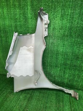 КРЫЛО НА NISSAN SERENA TC24